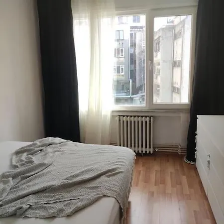 Appartement Our Flat Is Located In Besiktas Square. Istanboel